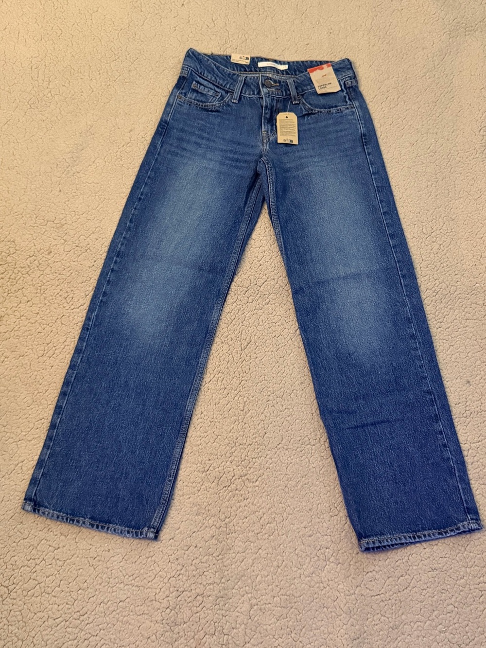 🤍New Women’s Levi's Super Low Loose blue jeans🤍